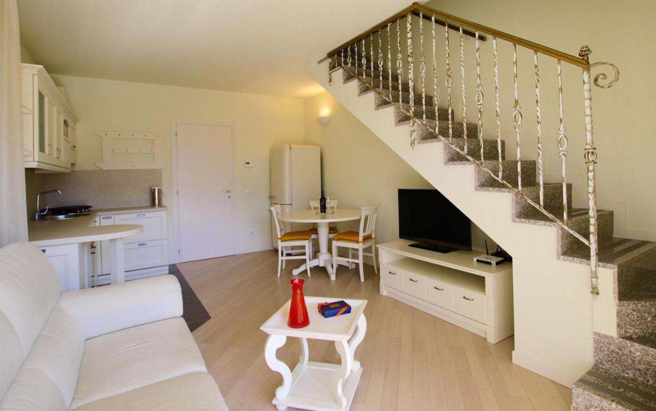 New Moon Apartment Tremezzo Exterior photo